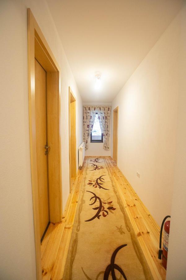 Livada Amely Gales Exterior foto