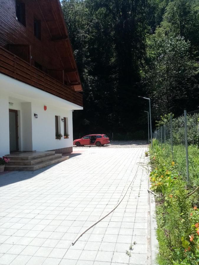 Livada Amely Gales Exterior foto