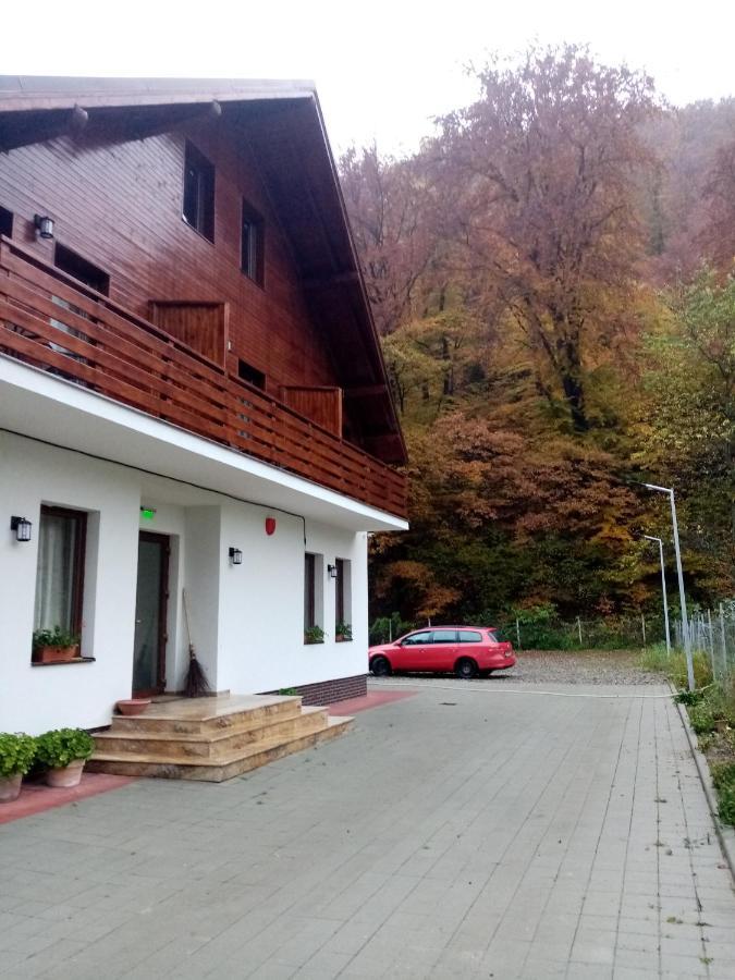 Livada Amely Gales Exterior foto